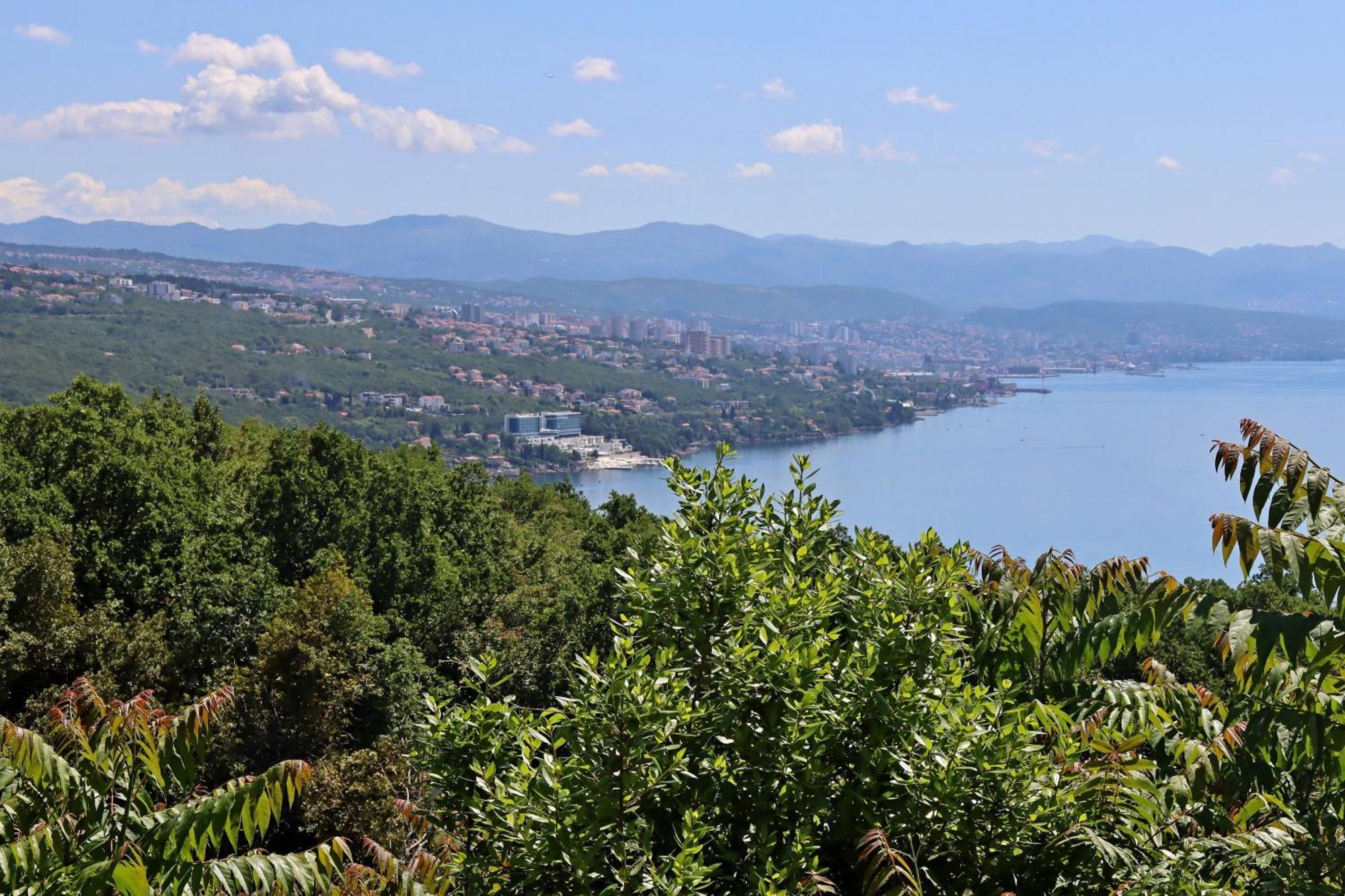 Apartments With A Parking Space Opatija - Pobri, Opatija - 7813 Matulji Exterior foto